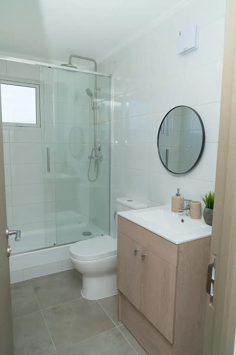 Baño con ducha Casa Ciruelo